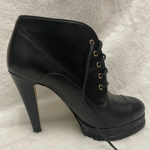 Chanel platform laced booties size 6.5 - Picture 12 of 12